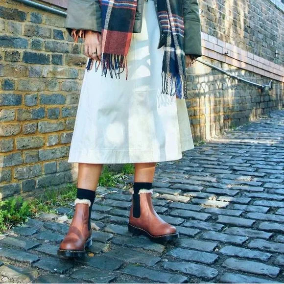 Dr. Marten Women's 2976 Leonore Fur Lined Boot NWT (No Box) - Picture 2 of 6